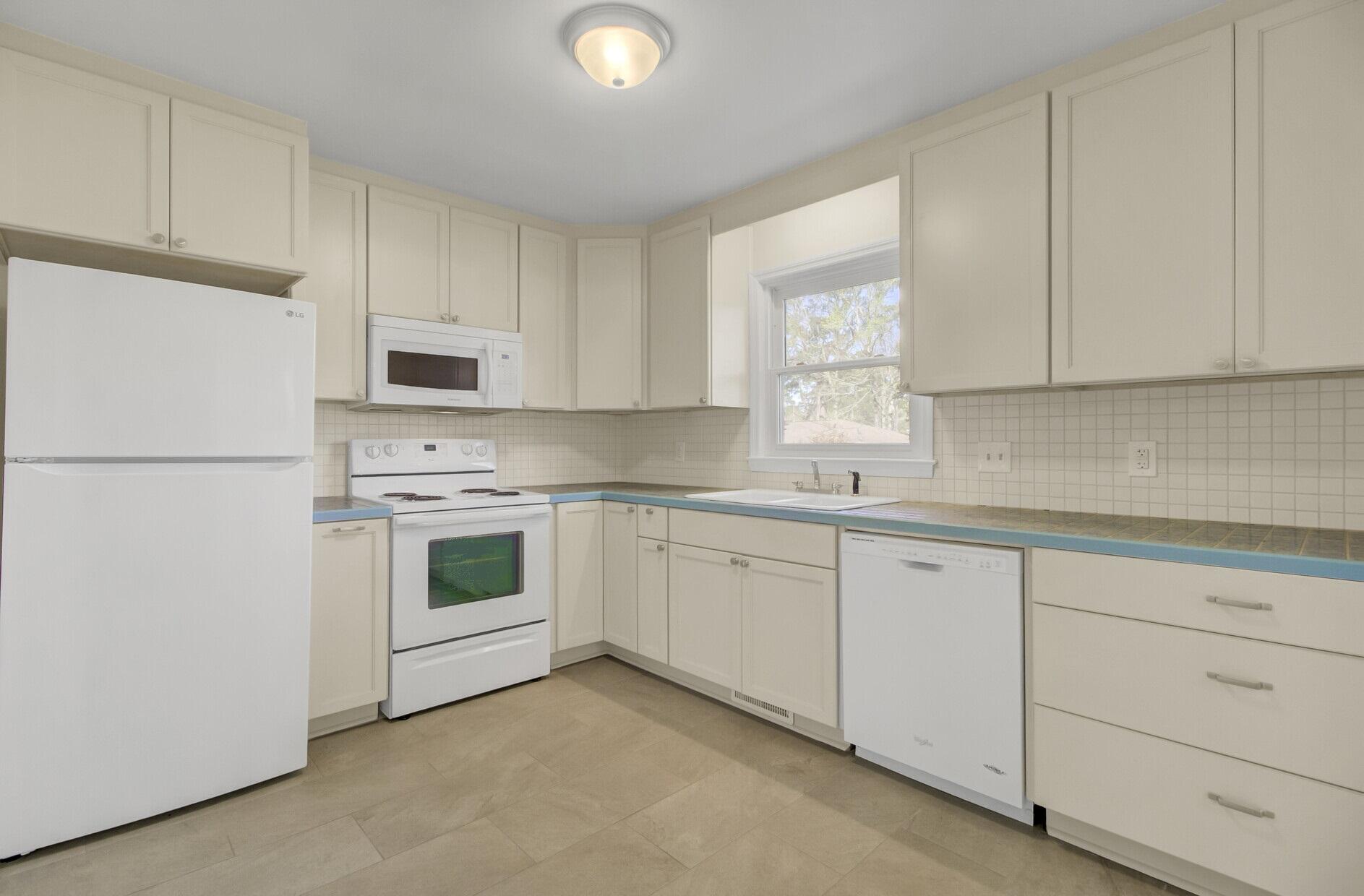 1842 Stonehedge Road Charleston, SC 29407 - Photo 12 of 40 16_16_mls