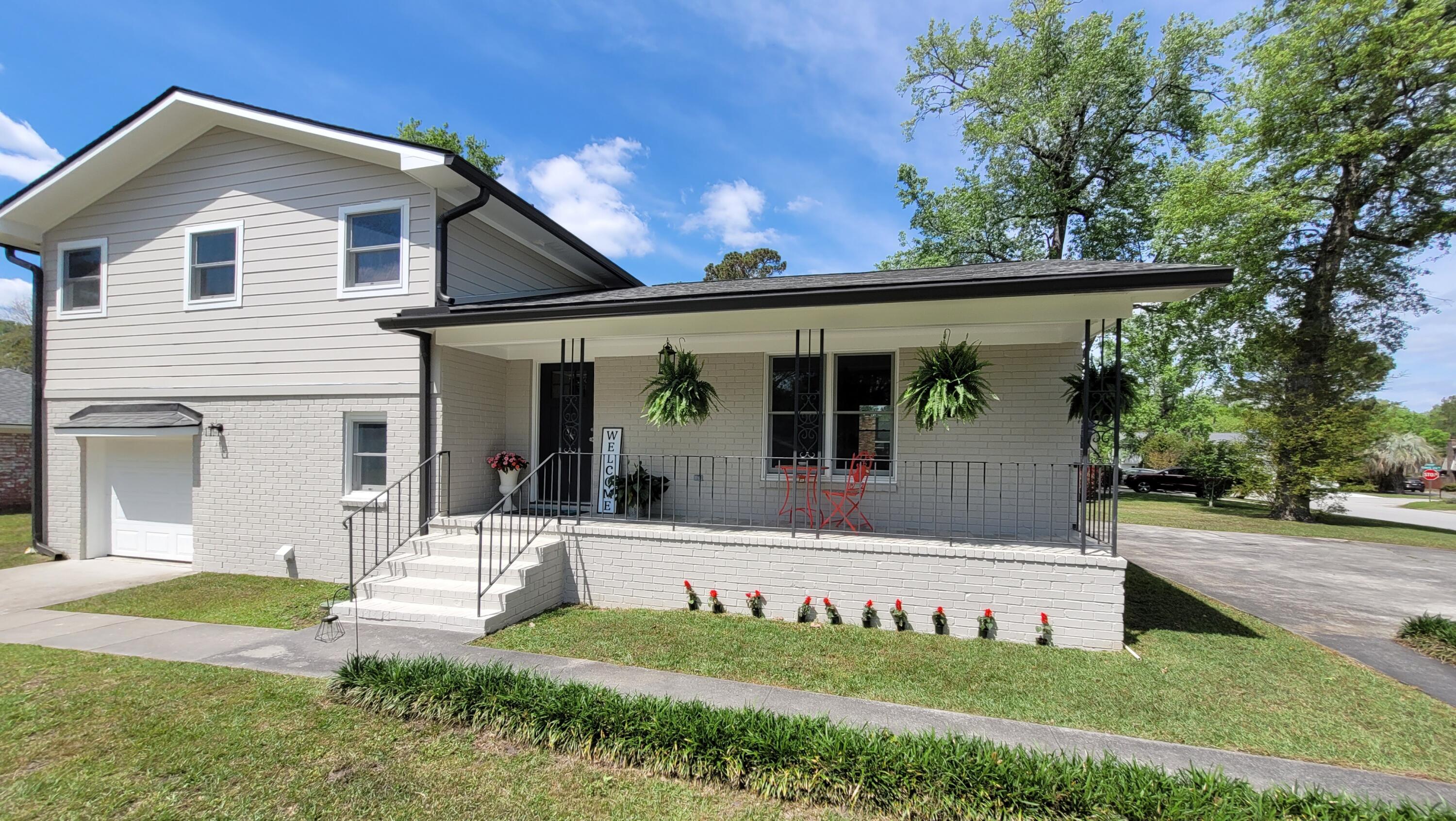 1842 Stonehedge Road Charleston, SC 29407 - Photo 3 of 40 1842 Stonehedge