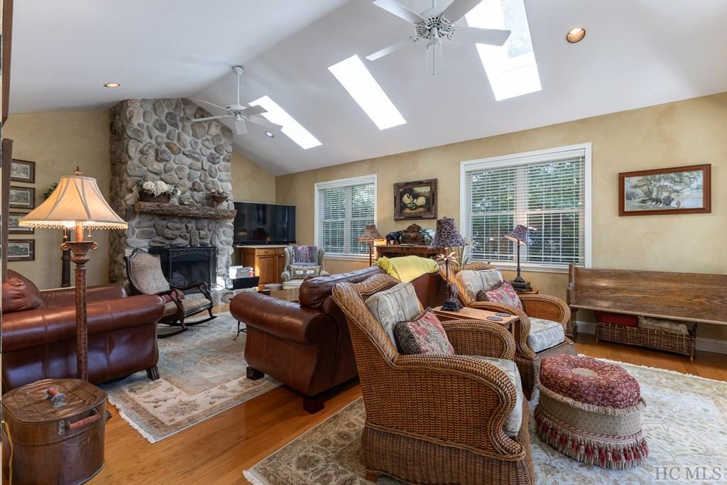 383 Deer Run Road Highlands, NC 28741 - Photo 14 of 30 Gallery Image 14