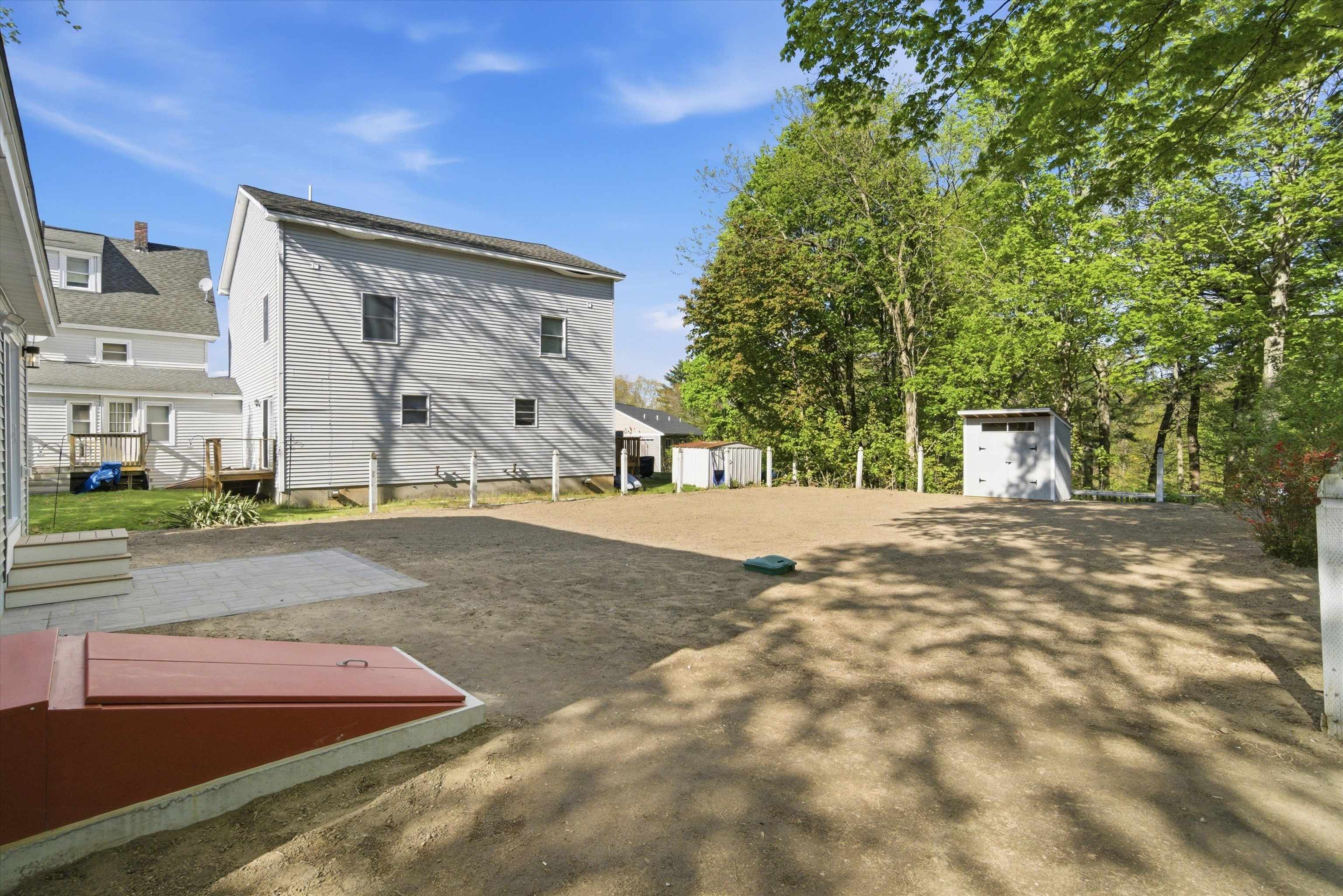 6 Pleasant Street Derry, NH 03038 - Photo 46 of 51