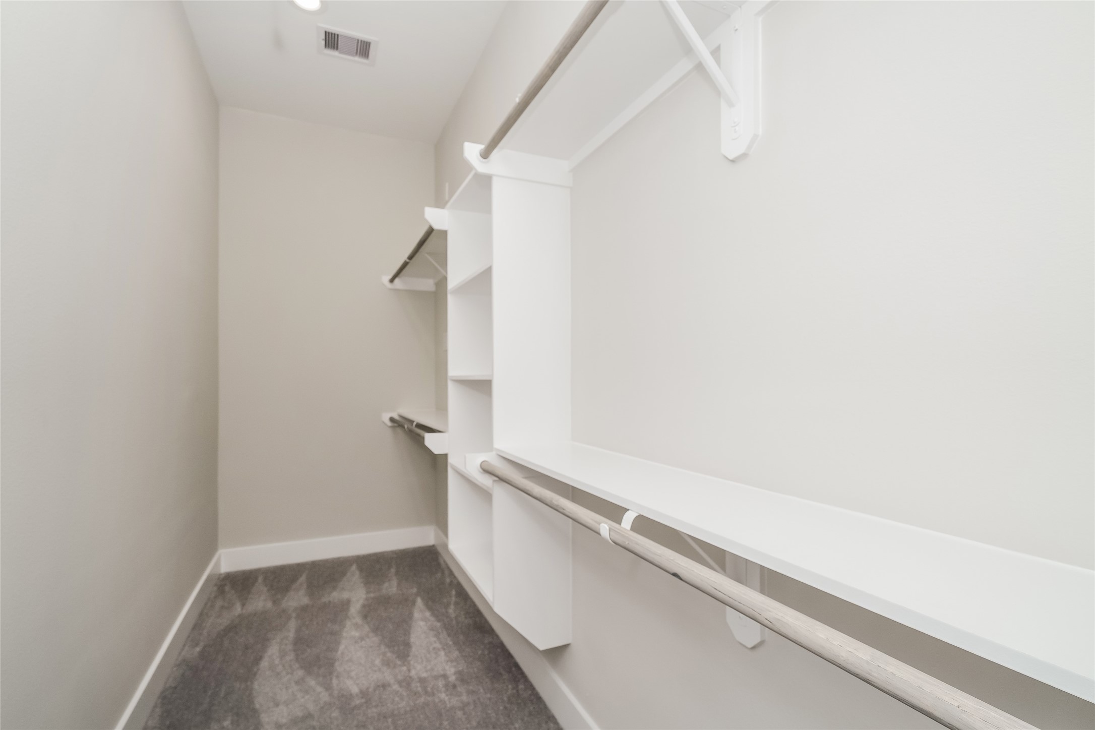 8318 Curry Road Houston, TX 77093 - Photo 10 of 15 Primary Walk-In Closet