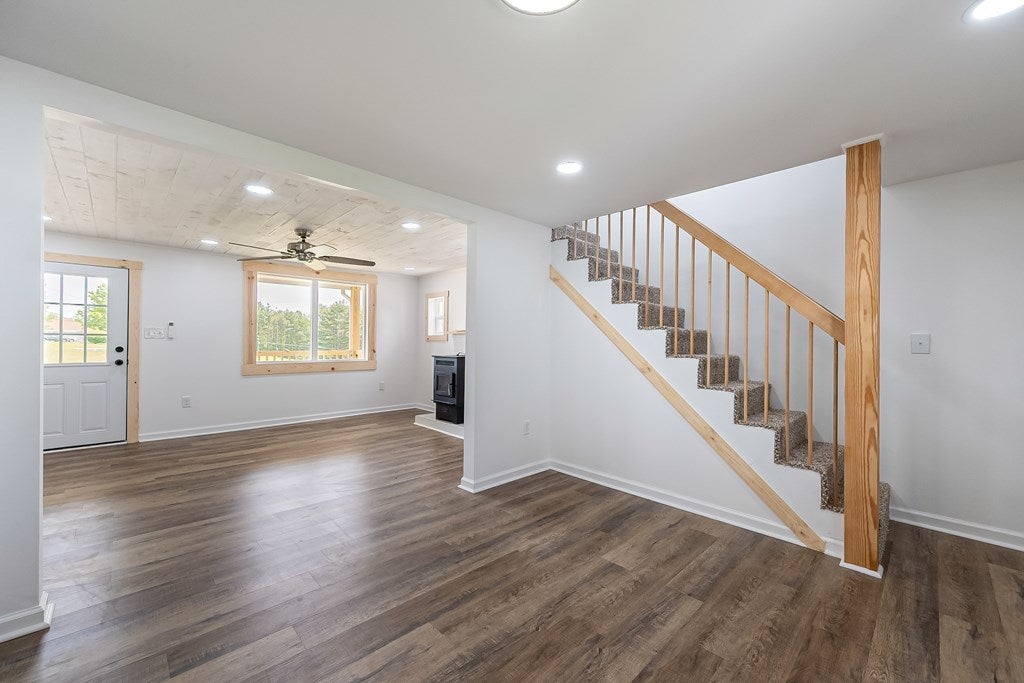 1206 Cardinal Road Galax, VA 24333 - Photo 26 of 56 Gallery Image 26