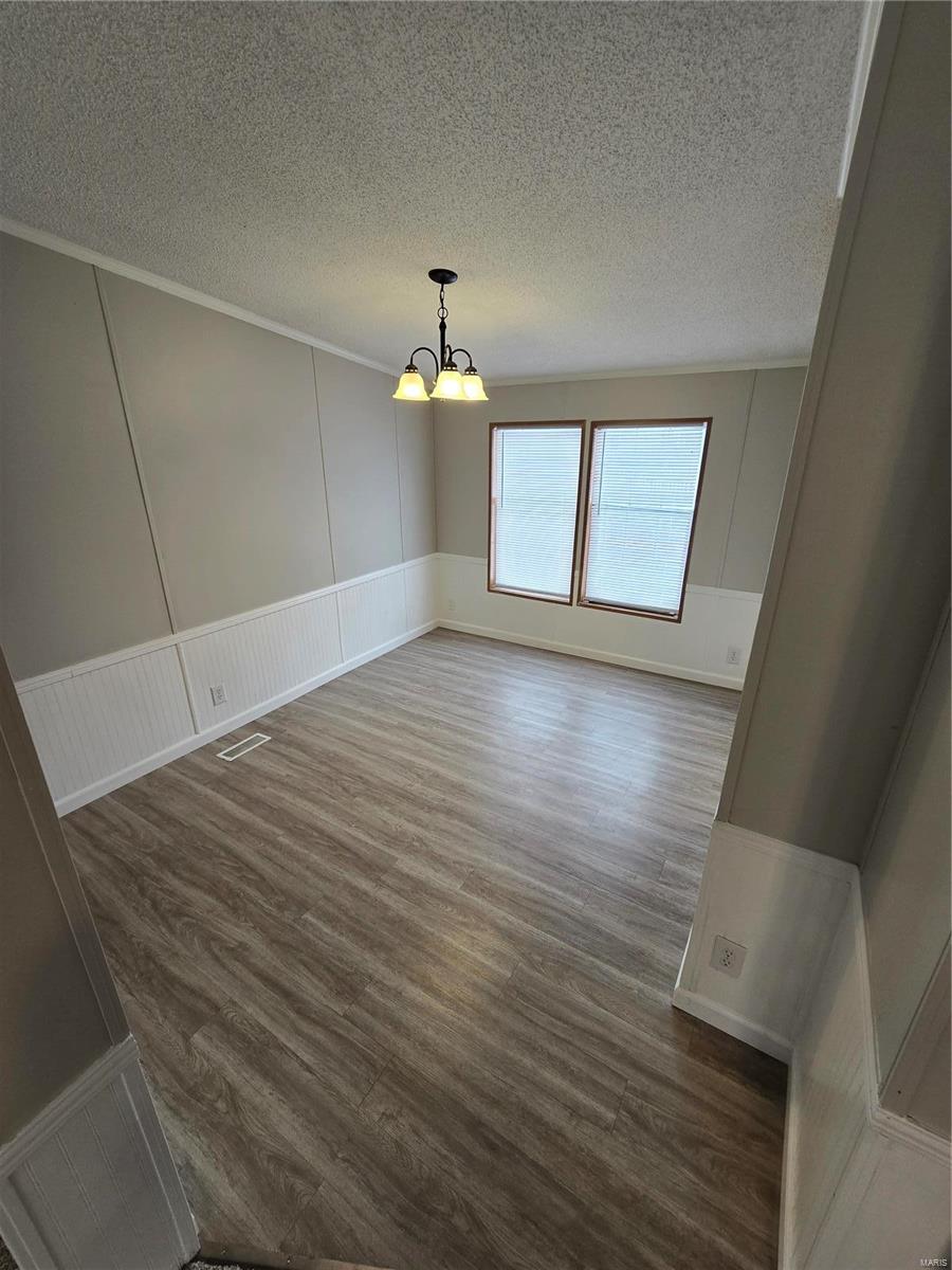 305 Rutledge Street Worden, IL 62097 - Photo 6 of 13 Gallery Image 6