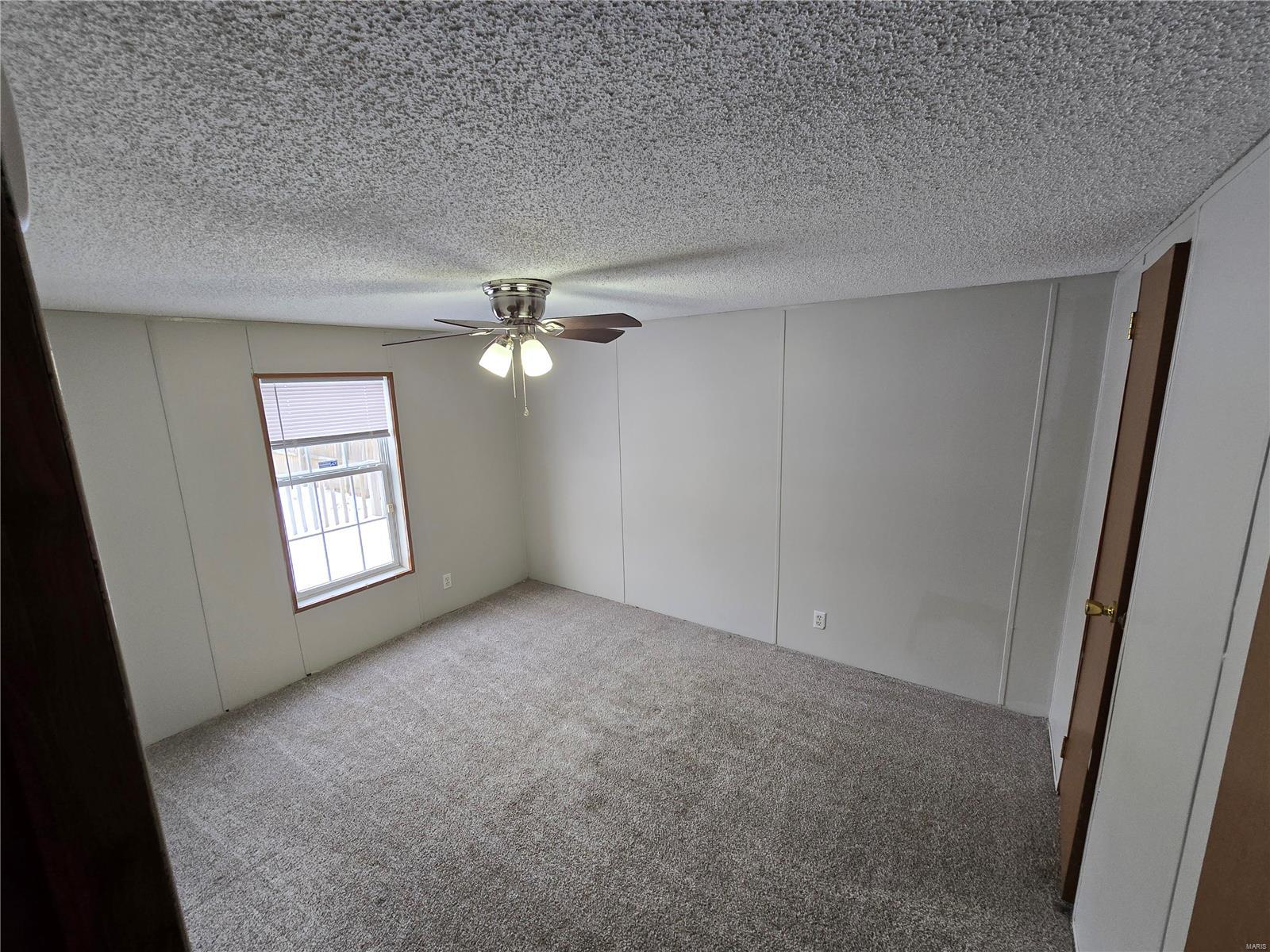 305 Rutledge Street Worden, IL 62097 - Photo 9 of 13 Gallery Image 9