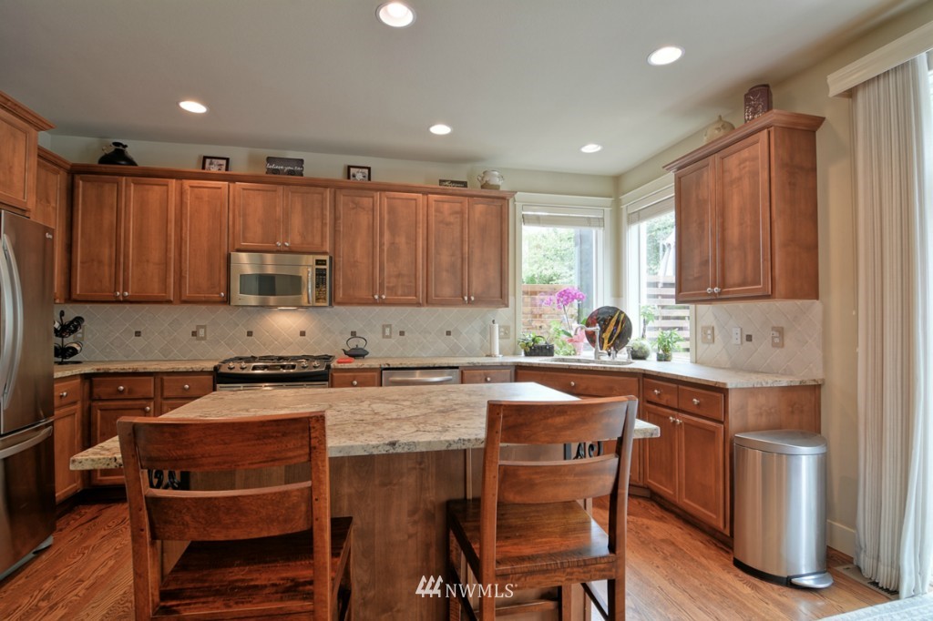 16633 37th Drive Southeast Bothell, WA 98012 - Photo 6 of 25