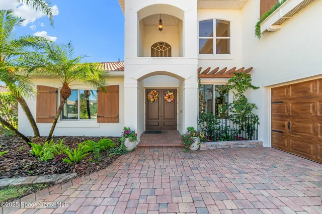 a view of entrance gate of a building