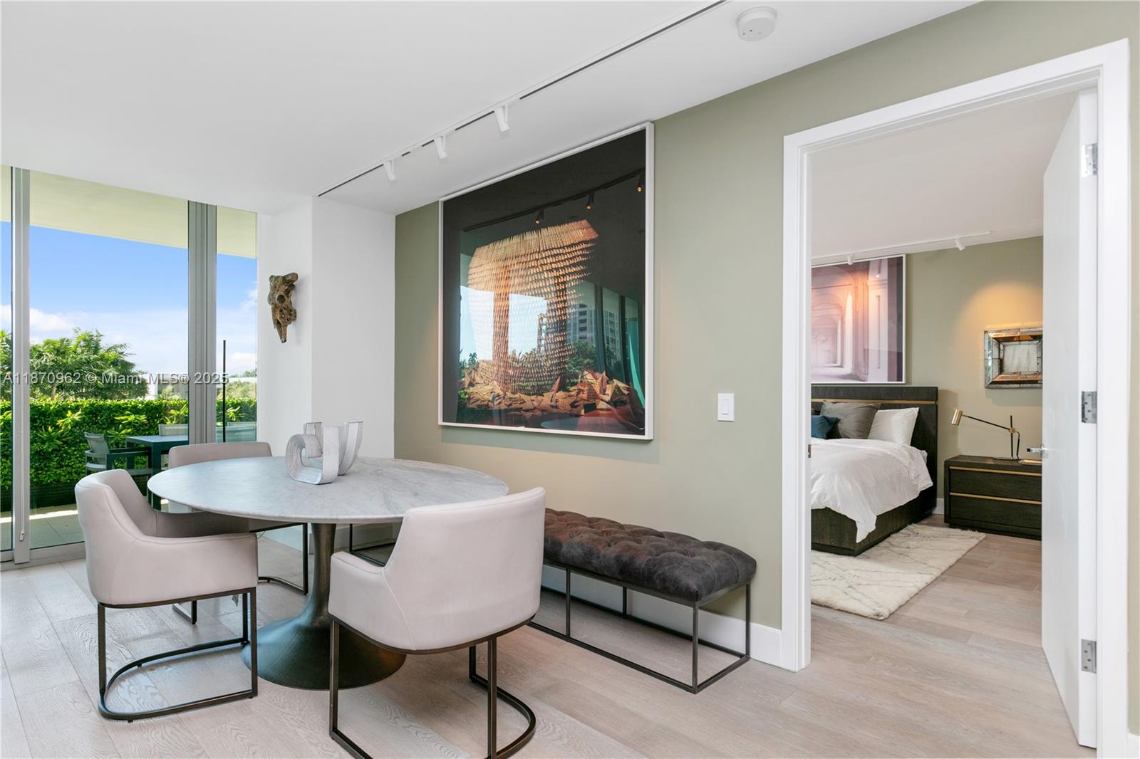 360 Ocean Drive, Unit 305S Key Biscayne, FL 33149 - Photo 5 of 27 a view of a livingroom with furniture and a potted plant