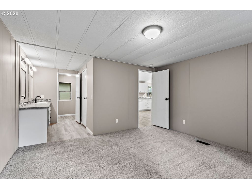 1006 Fir Lane Road Castle Rock, WA 98611 - Photo 13 of 23 Gallery Image 13