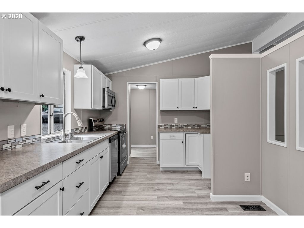 1006 Fir Lane Road Castle Rock, WA 98611 - Photo 5 of 23 Gallery Image 5