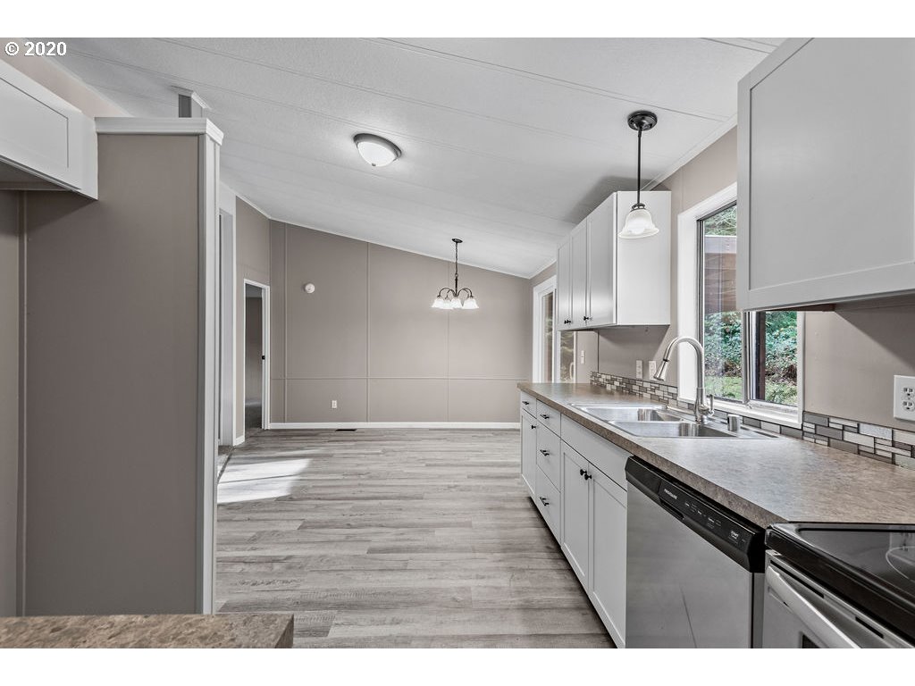 1006 Fir Lane Road Castle Rock, WA 98611 - Photo 7 of 23 Gallery Image 7