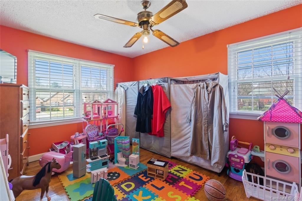 5124 Cheviot Road Charlotte, NC 28269 - Photo 13 of 34