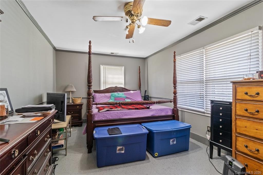 5124 Cheviot Road Charlotte, NC 28269 - Photo 19 of 34