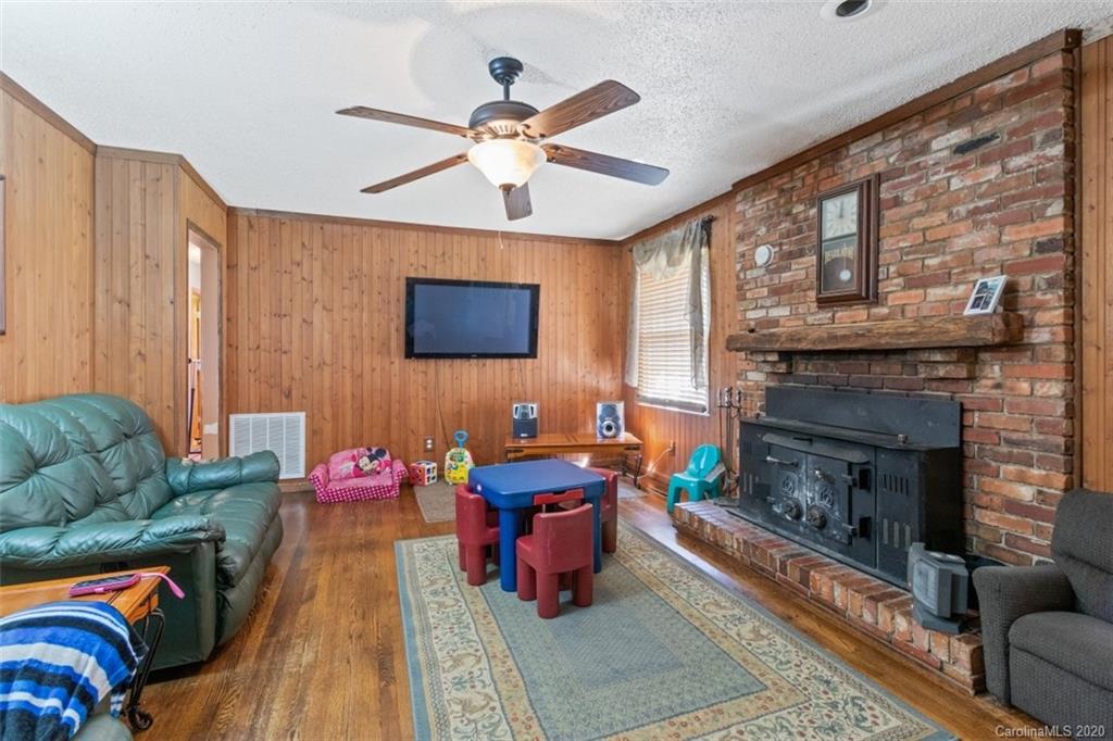 5124 Cheviot Road Charlotte, NC 28269 - Photo 21 of 34