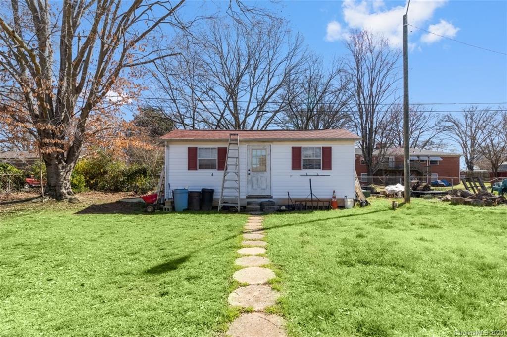 5124 Cheviot Road Charlotte, NC 28269 - Photo 26 of 34