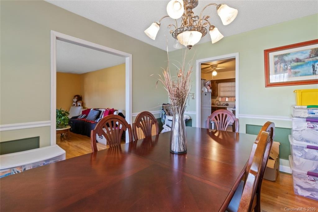 5124 Cheviot Road Charlotte, NC 28269 - Photo 5 of 34