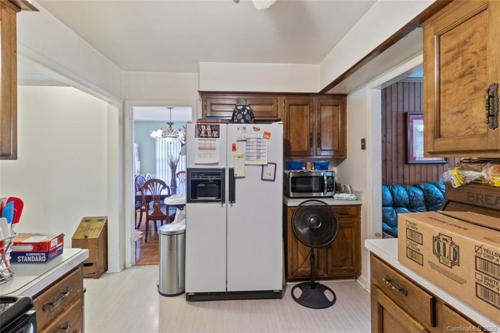 5124 Cheviot Road Charlotte, NC 28269 - Photo 9 of 34
