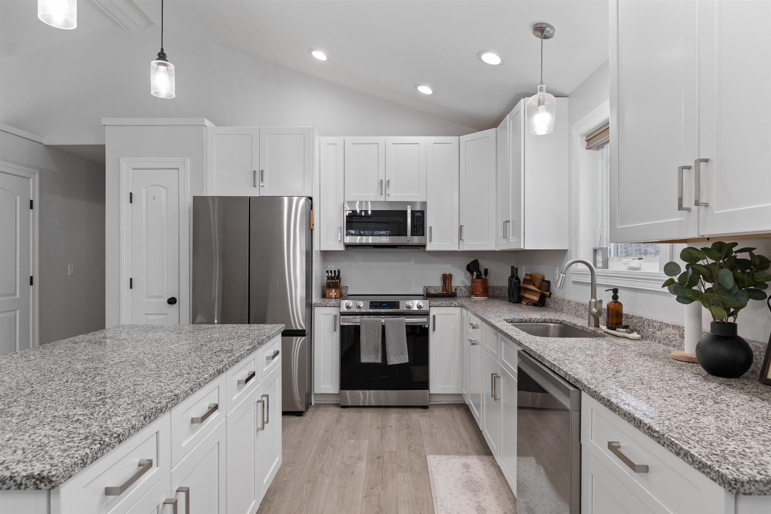 60 Appletree Road Fairfax, VT 05454 - Photo 11 of 57