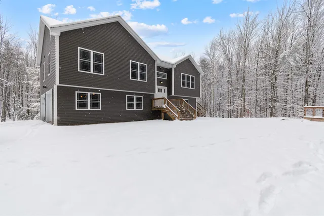 $525,000 | 60 Appletree Road, Fairfax, VT 05454