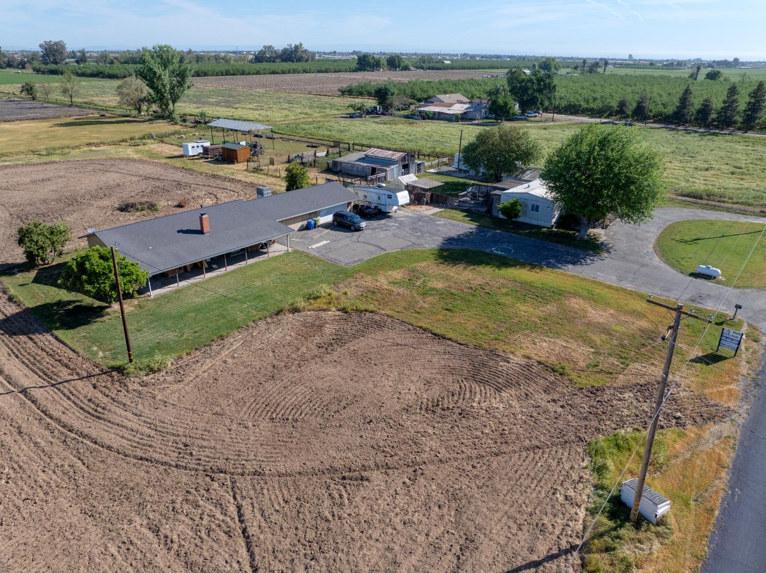 3725 West Simmons Road Turlock, CA 95380 - Photo 15 of 17