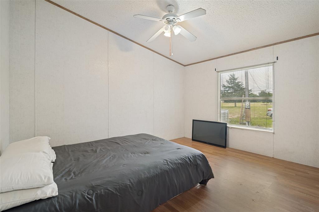 130 Meadowview Lane Point, TX 75472 - Photo 11 of 15