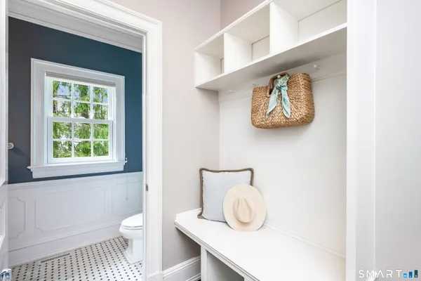 $4,195,000 | 43 Stony Brook Road, Darien, CT 06820