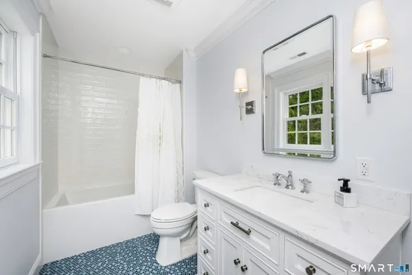 $4,195,000 | 43 Stony Brook Road, Darien, CT 06820