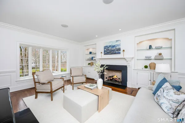 $4,195,000 | 43 Stony Brook Road, Darien, CT 06820