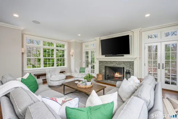 $4,195,000 | 43 Stony Brook Road, Darien, CT 06820