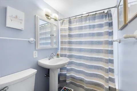 $865,000 | 10 Earnshaw Street, Boston, MA 02132