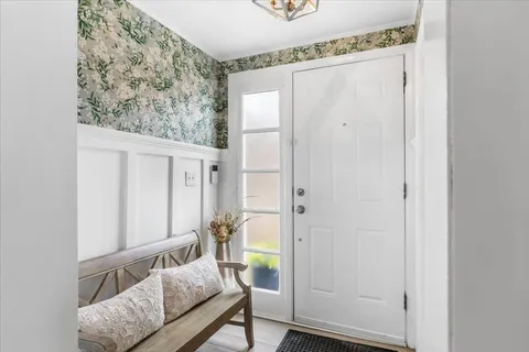 $865,000 | 10 Earnshaw Street, Boston, MA 02132