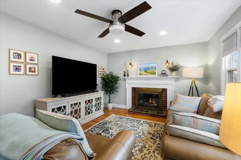 $865,000 | 10 Earnshaw Street, Boston, MA 02132