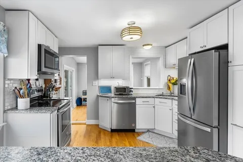 $865,000 | 10 Earnshaw Street, Boston, MA 02132