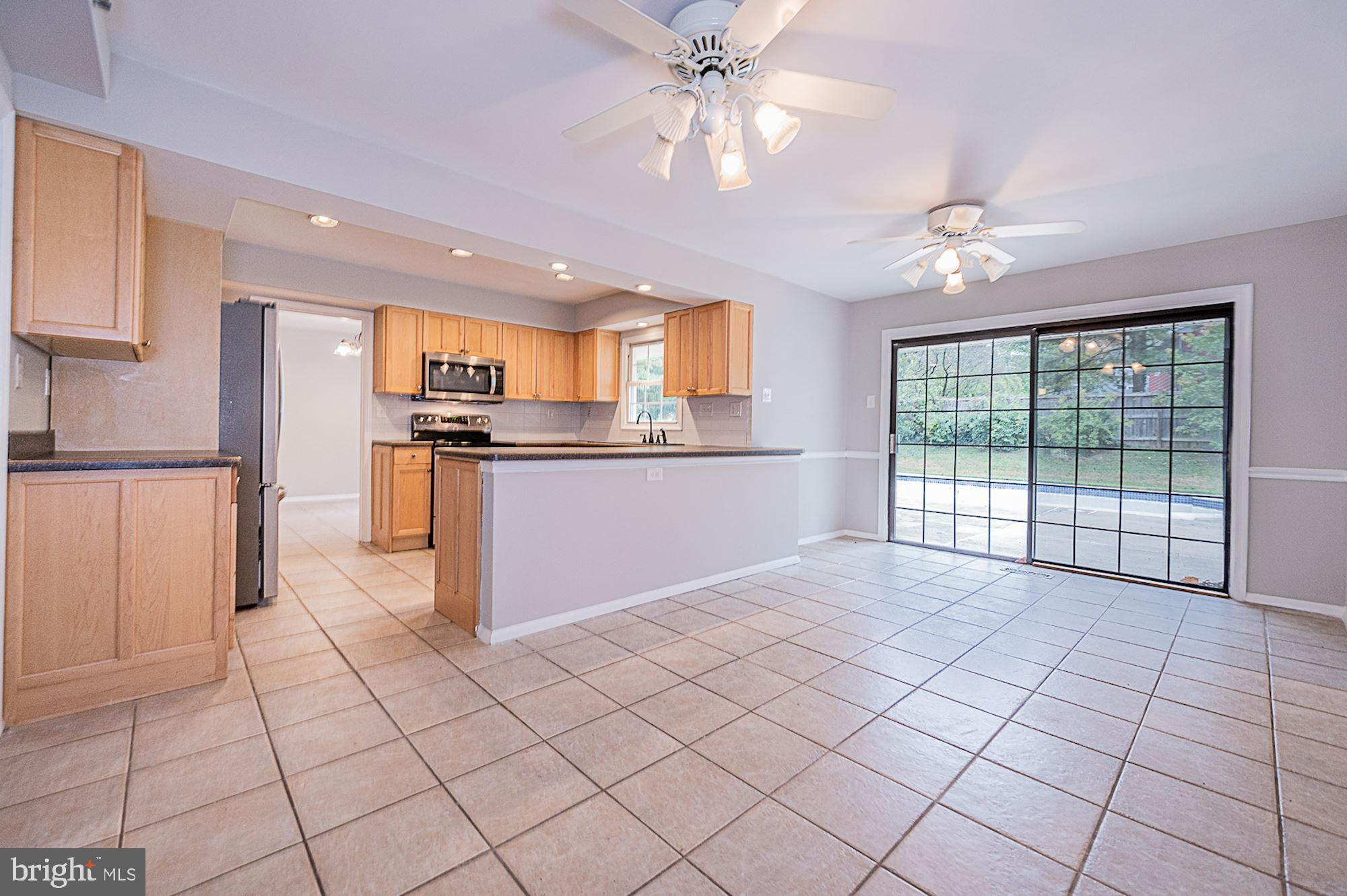 12401 Silverbirch Lane Laurel, MD 20708 - Photo 14 of 50 Breakfast Room