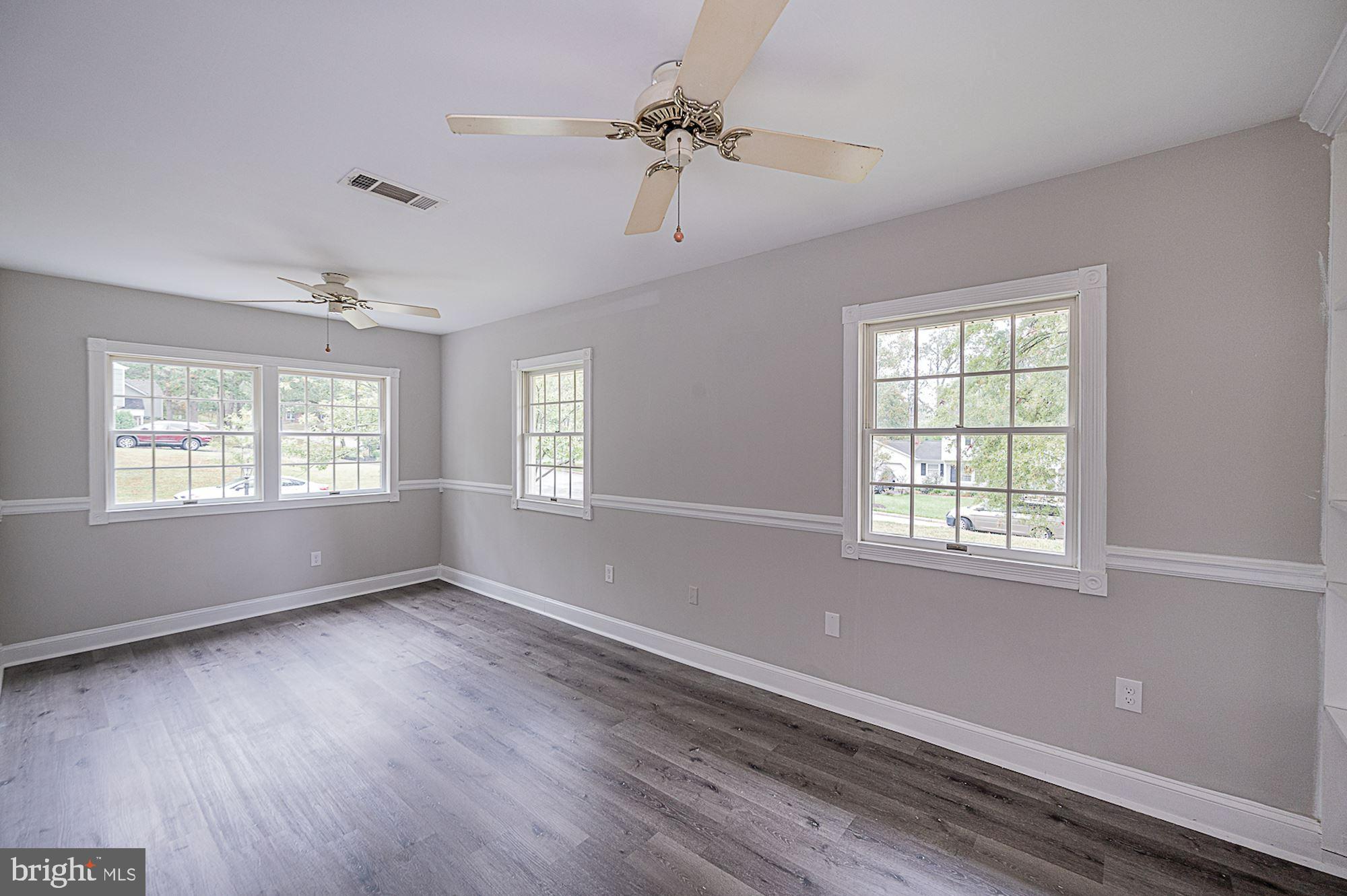 12401 Silverbirch Lane Laurel, MD 20708 - Photo 18 of 50 Family Room