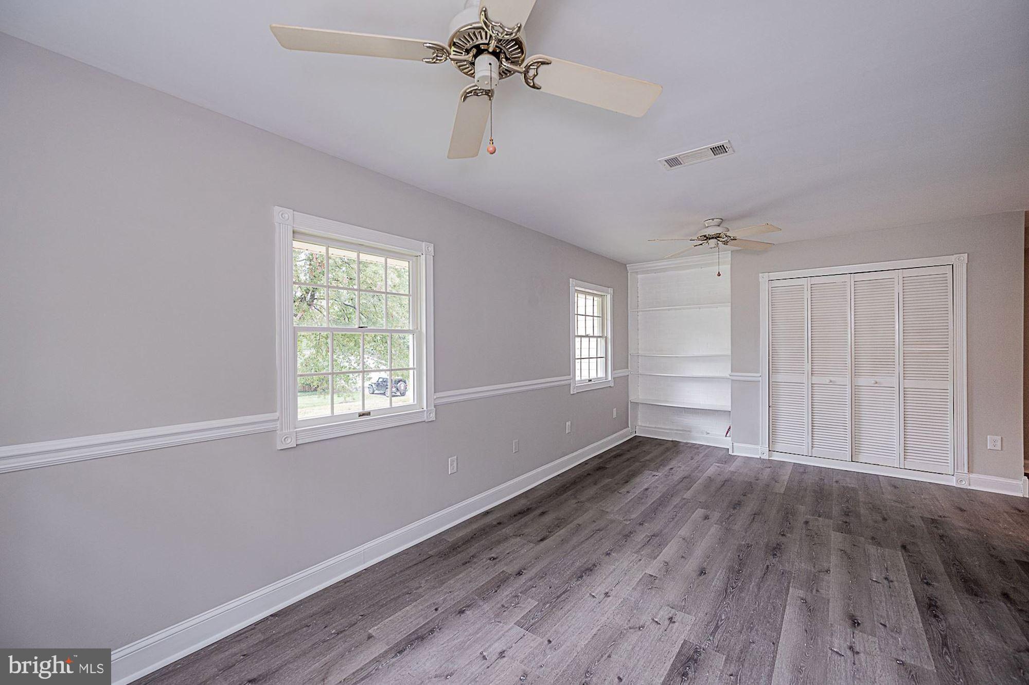 12401 Silverbirch Lane Laurel, MD 20708 - Photo 19 of 50 Family Room