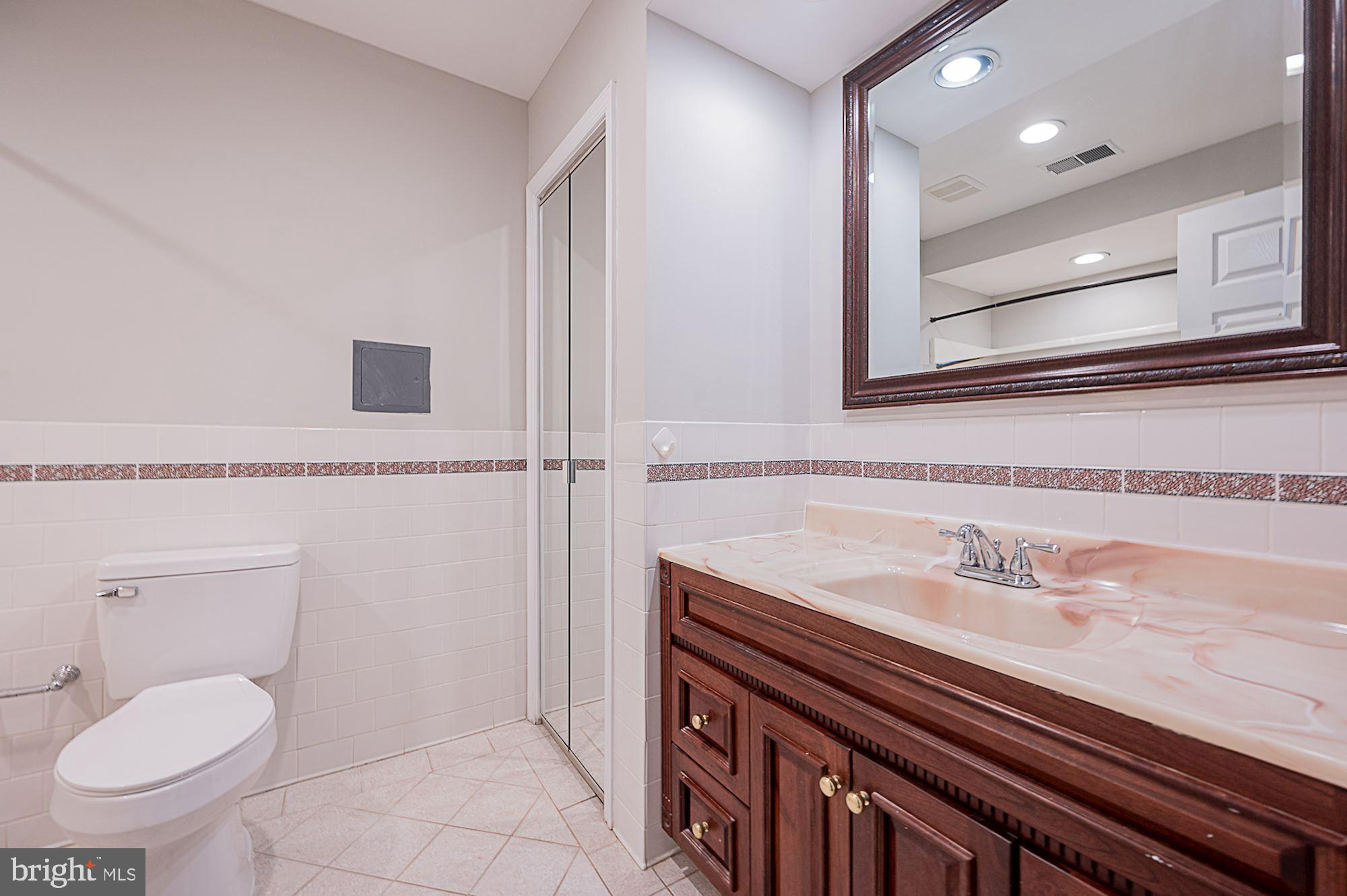 12401 Silverbirch Lane Laurel, MD 20708 - Photo 27 of 50 Full Bath