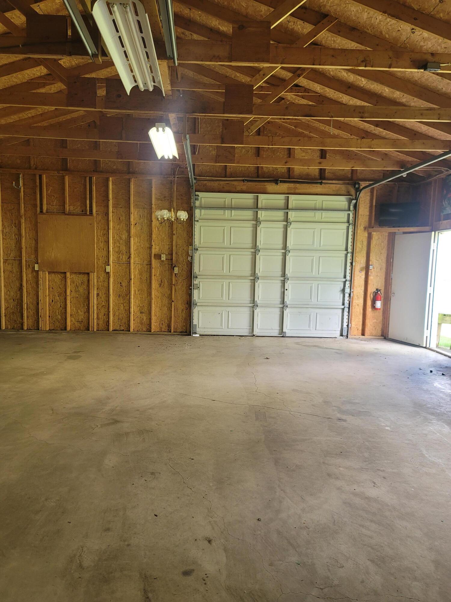 102 Wilmin Road Quincy, MI 49082 - Photo 13 of 23 20230429_104138