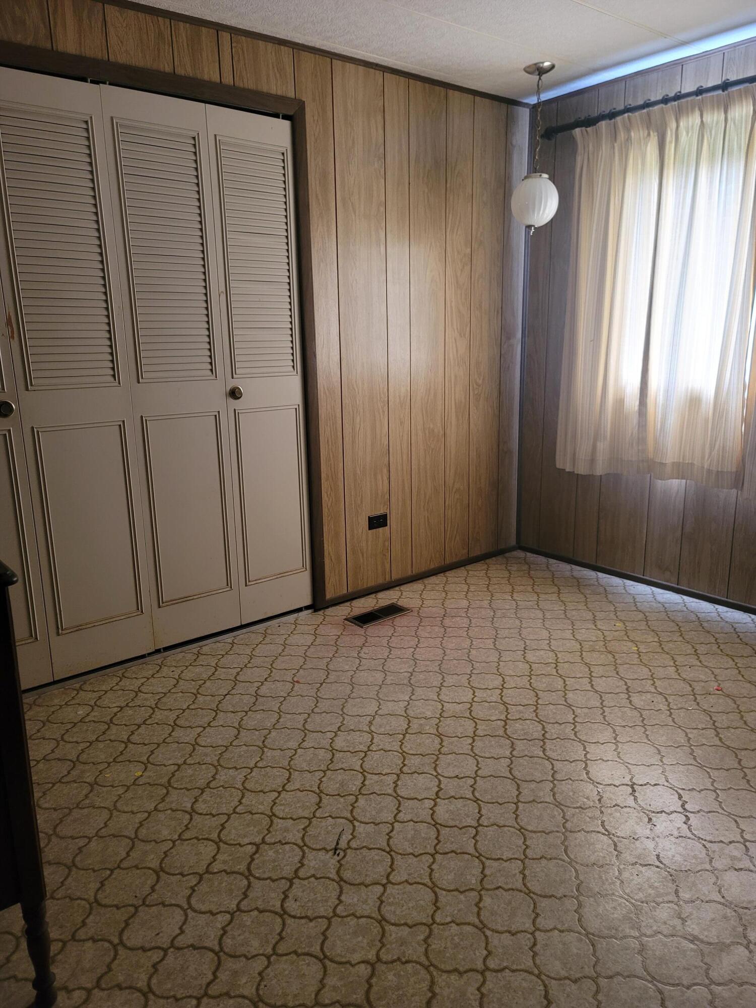 102 Wilmin Road Quincy, MI 49082 - Photo 9 of 23 20230429_104635