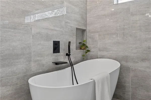 $975,000 | 120 Gwinnett Street, Buford, GA 30518