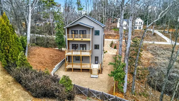 $975,000 | 120 Gwinnett Street, Buford, GA 30518