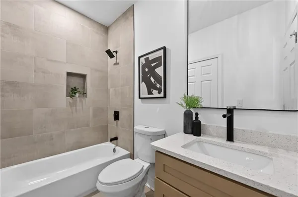 $975,000 | 120 Gwinnett Street, Buford, GA 30518