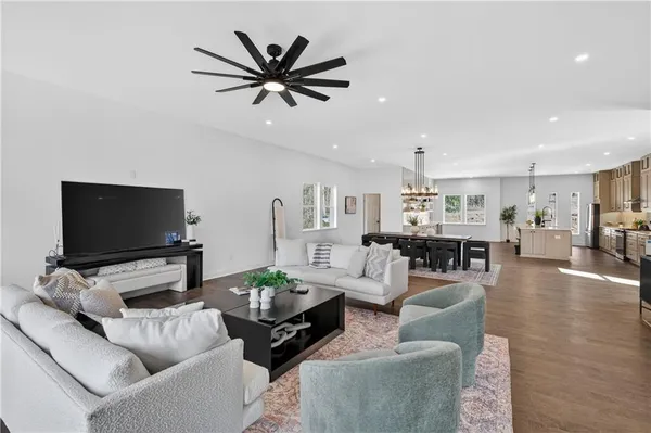 $975,000 | 120 Gwinnett Street, Buford, GA 30518