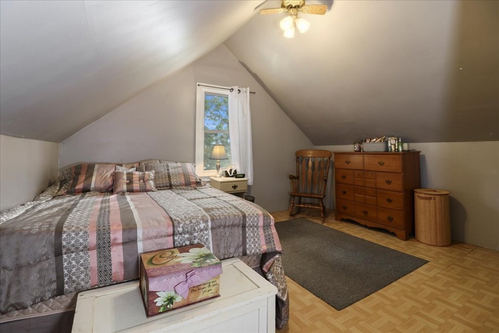 29 Sandwich Road Wareham, MA 02571 - Photo 12 of 21