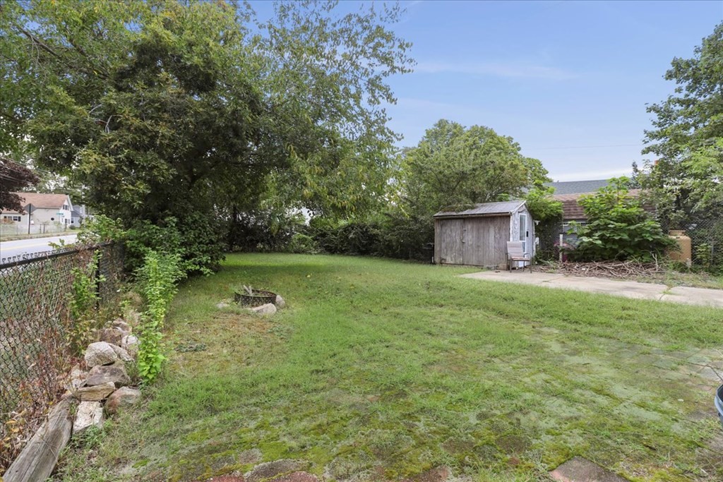 29 Sandwich Road Wareham, MA 02571 - Photo 17 of 21