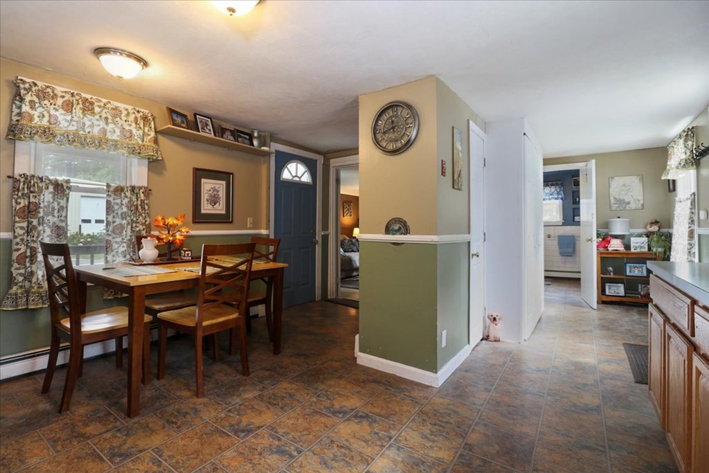 29 Sandwich Road Wareham, MA 02571 - Photo 7 of 21