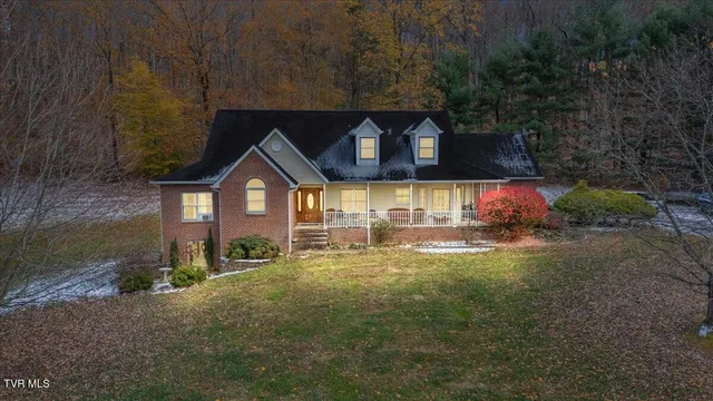 $735,000 | 203 Peoples Farm Road, Johnson City, TN 37601