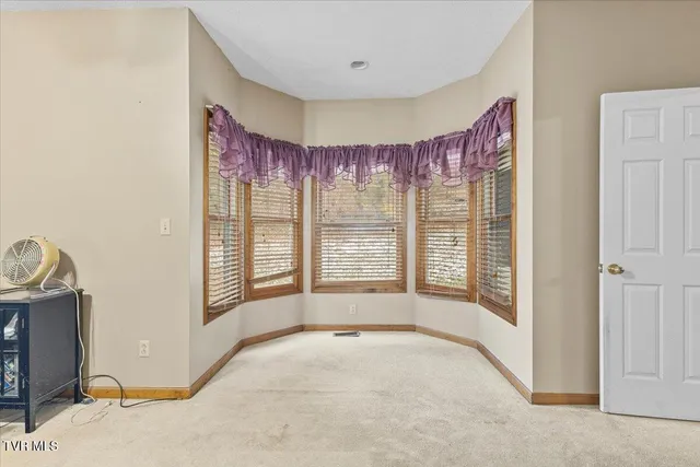 $735,000 | 203 Peoples Farm Road, Johnson City, TN 37601