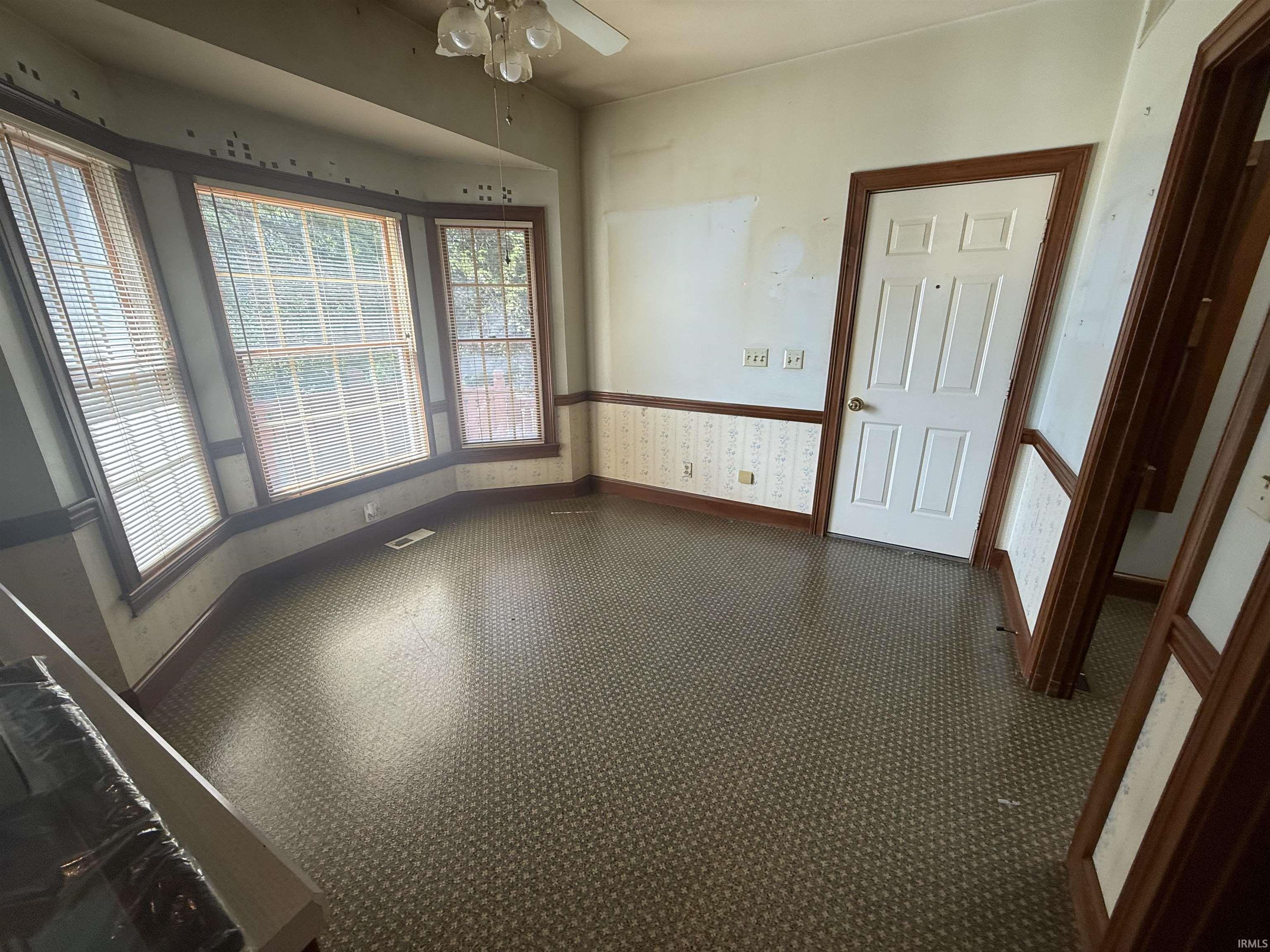1157 North Cedar Ridge Vincennes, IN 47591 - Photo 17 of 35