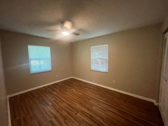 $3,500 | 115 36th Court, Vero Beach, FL 32968