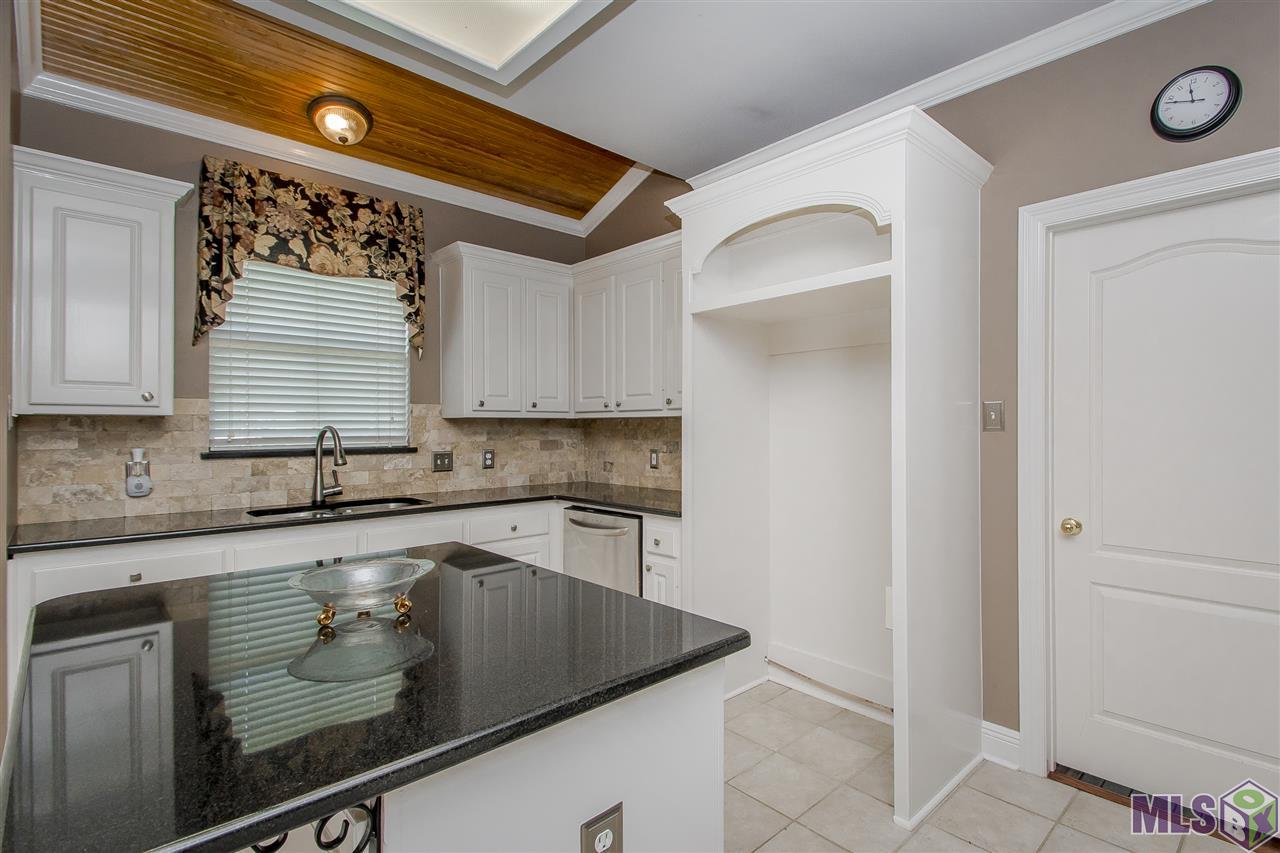10826 Hilltree Drive Baton Rouge, LA 70810 - Photo 16 of 35